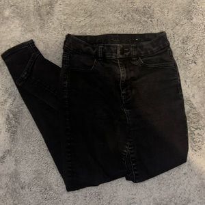 Black Skinny Jeans